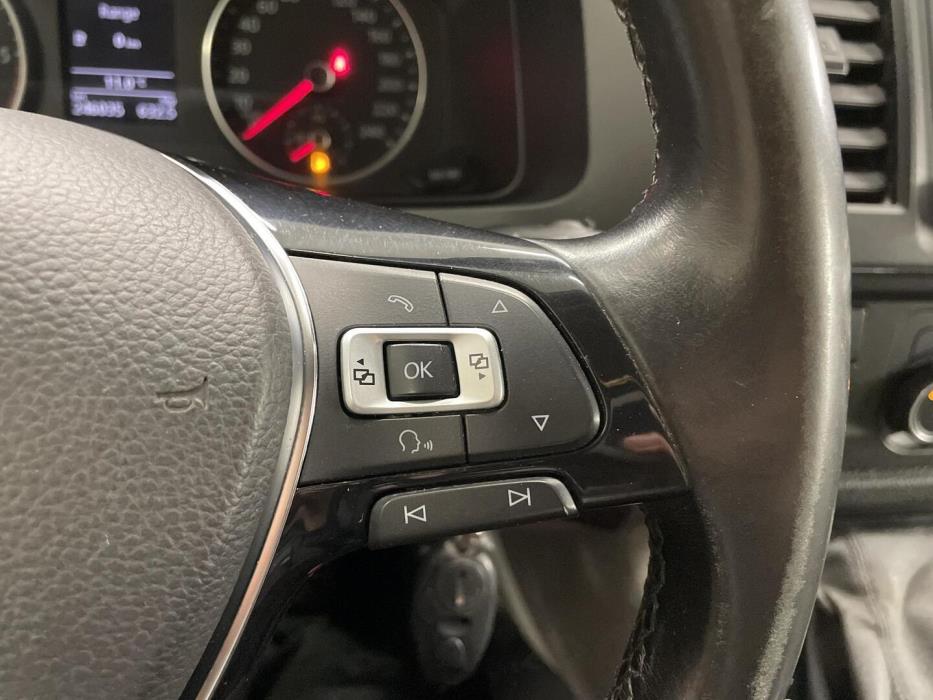 VOLKSWAGEN Transporter 2016