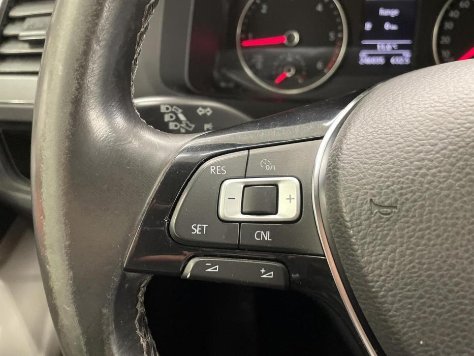 VOLKSWAGEN Transporter 2016