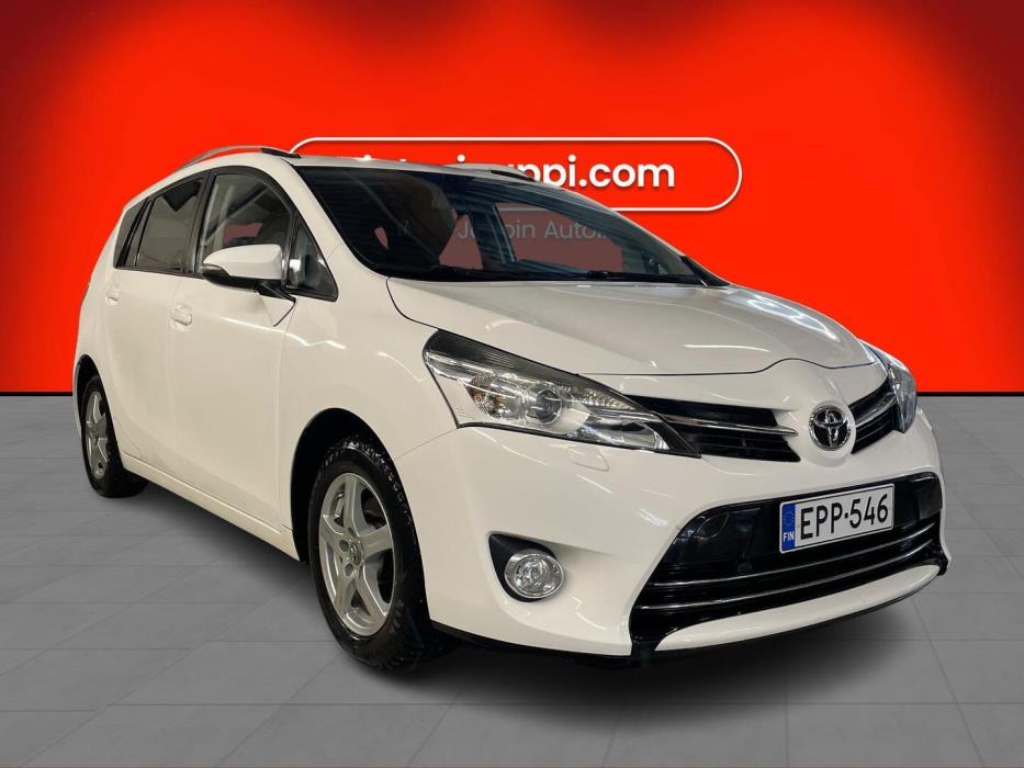 TOYOTA Verso 2015