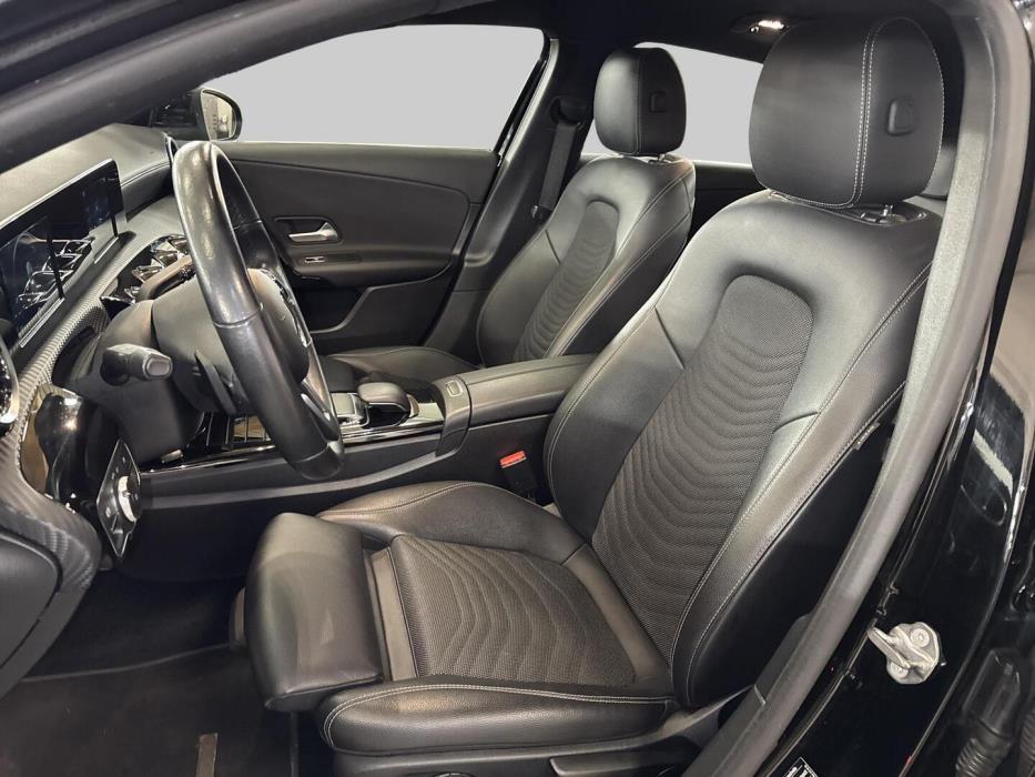 MERCEDES-BENZ A 2019