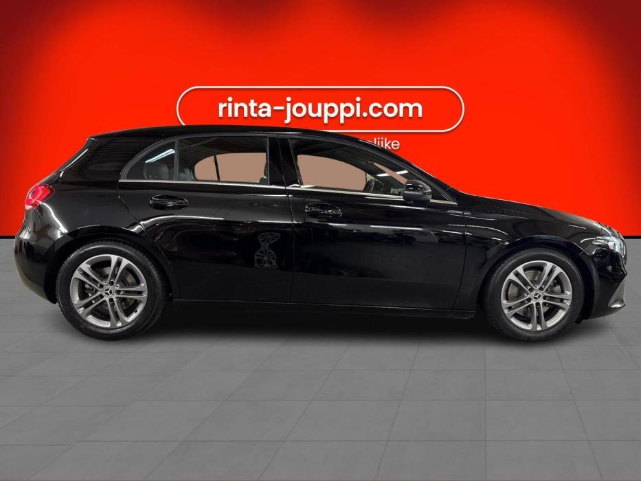 MERCEDES-BENZ A 2019