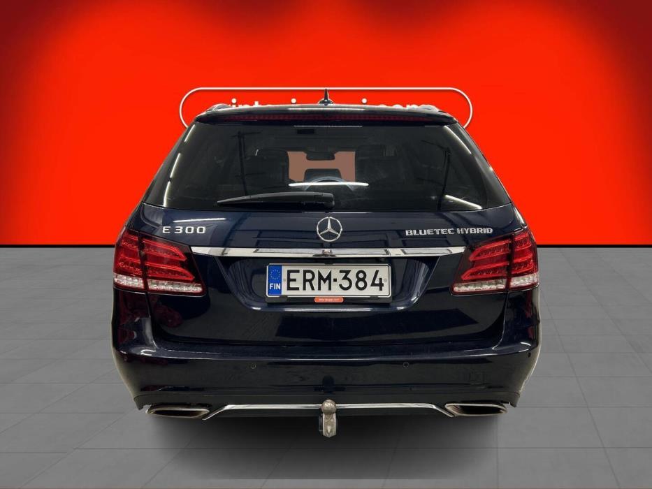 MERCEDES-BENZ E 2014