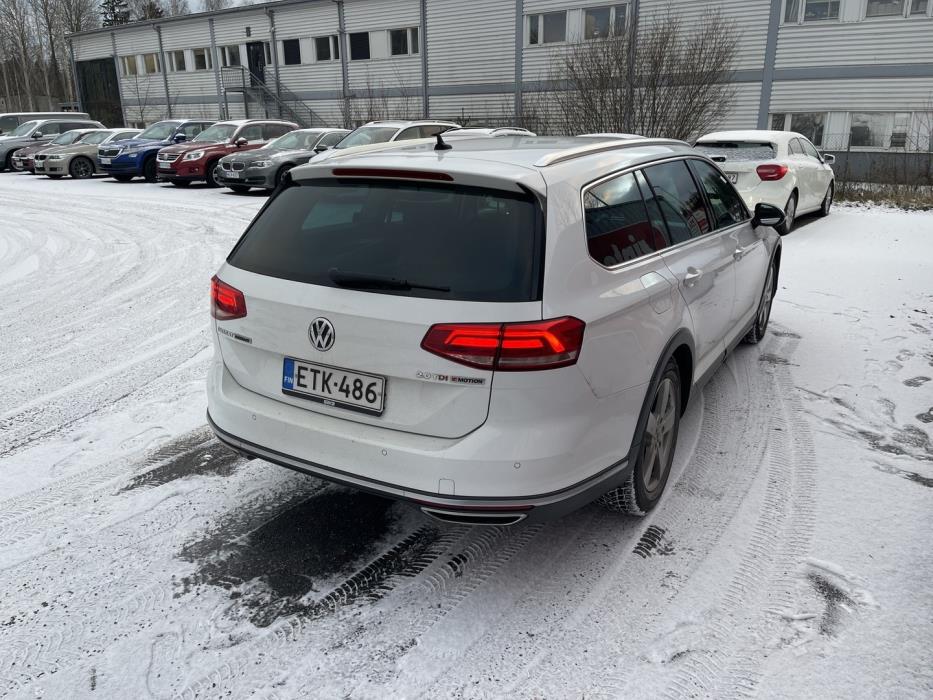 VOLKSWAGEN Passat 2016