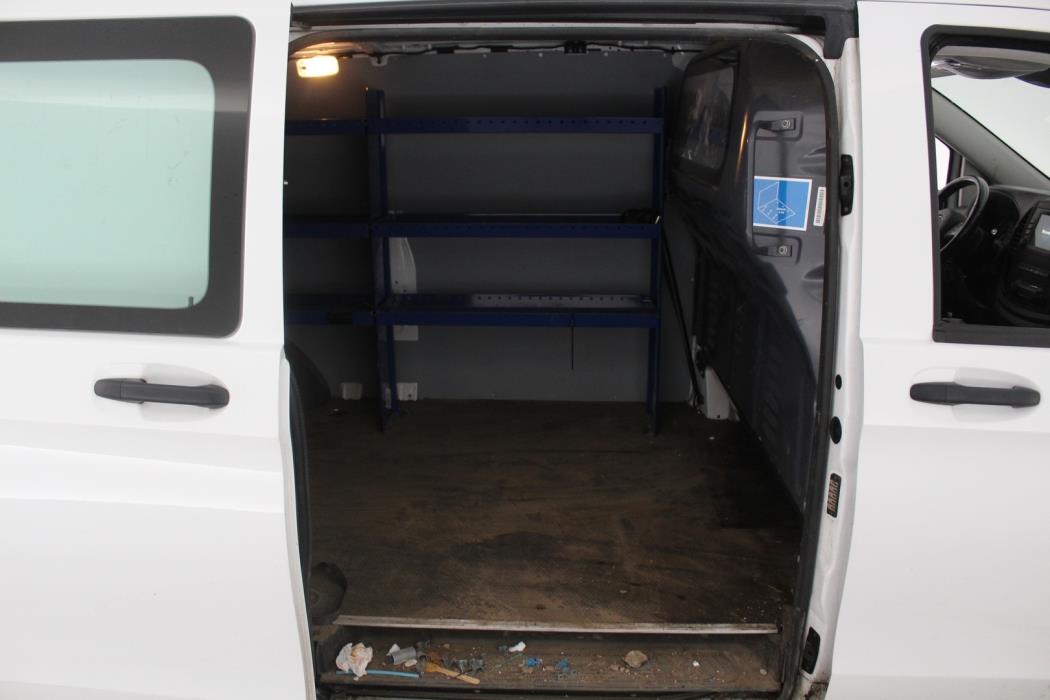 MERCEDES-BENZ Vito 2023