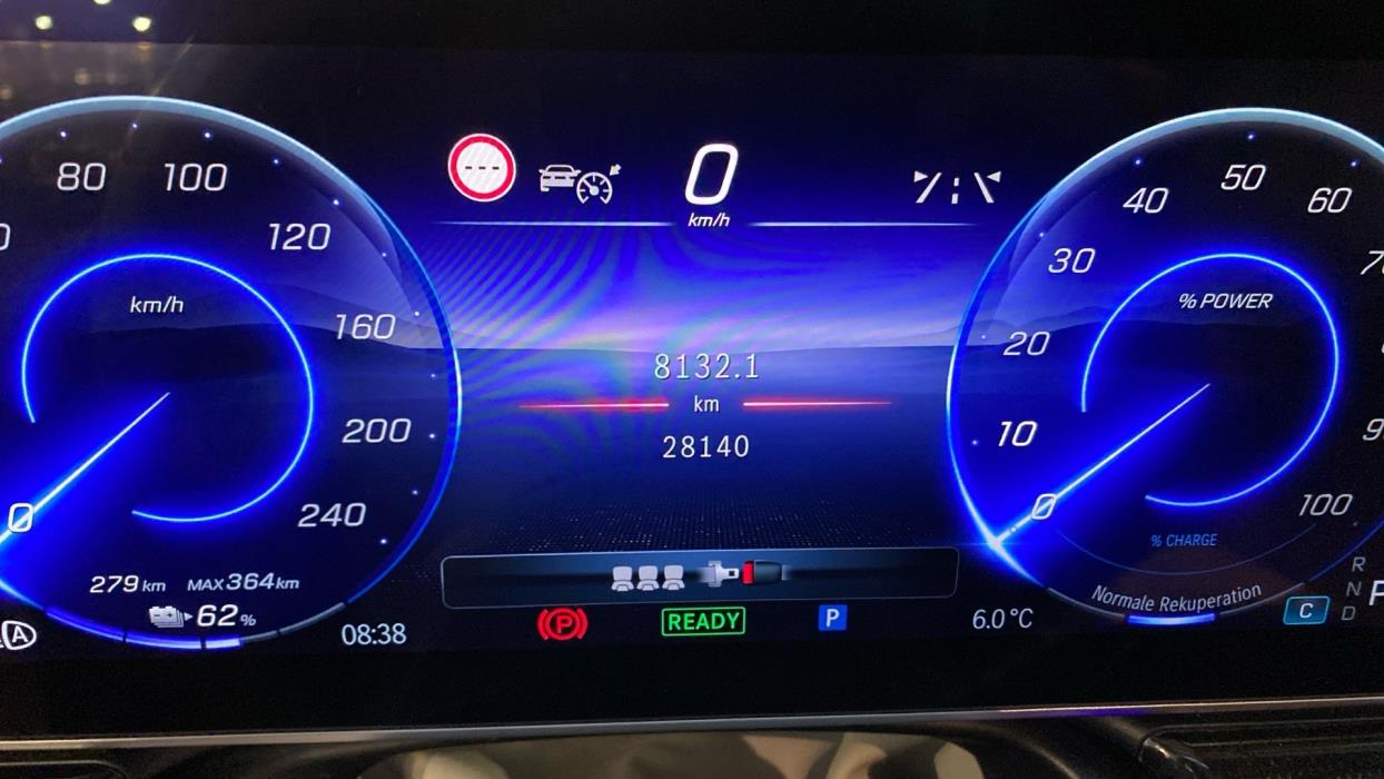 MERCEDES-BENZ EQE 2023