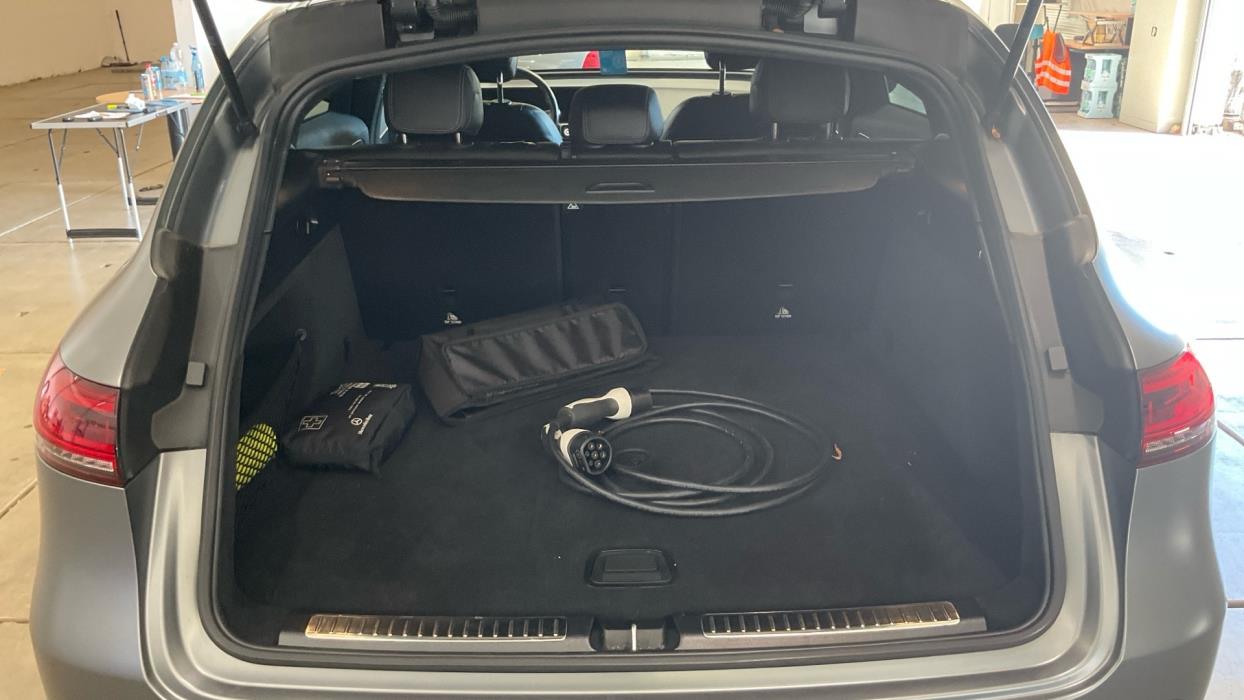 MERCEDES-BENZ EQC 2022