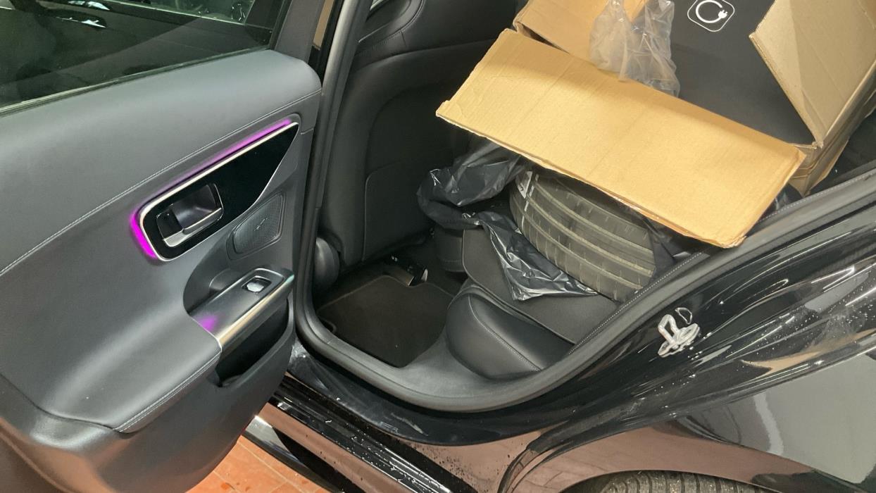 MERCEDES-BENZ C 2023