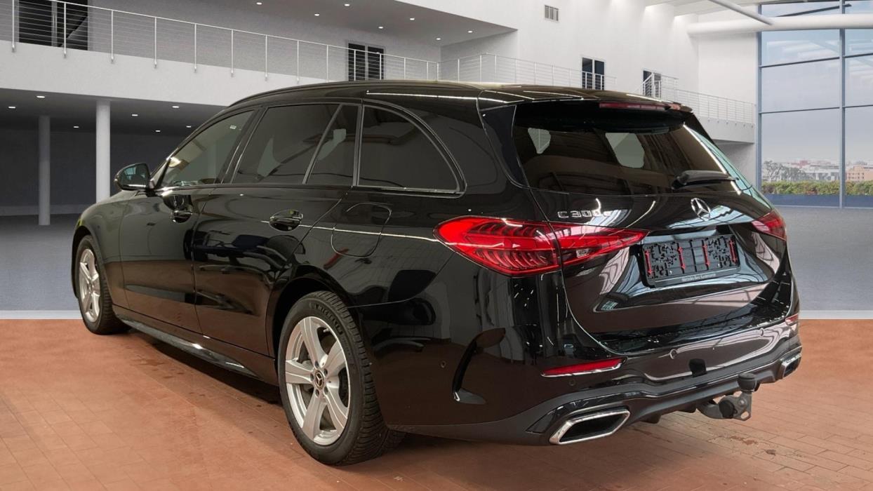 MERCEDES-BENZ C 2023