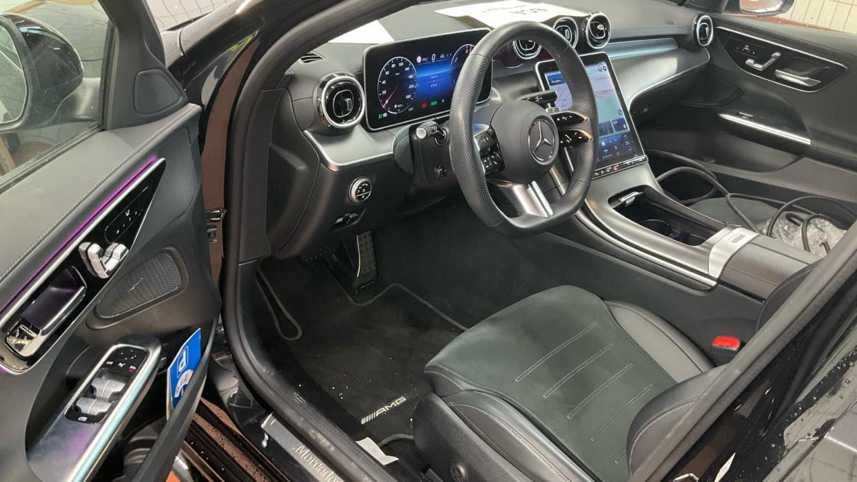 MERCEDES-BENZ C 2023