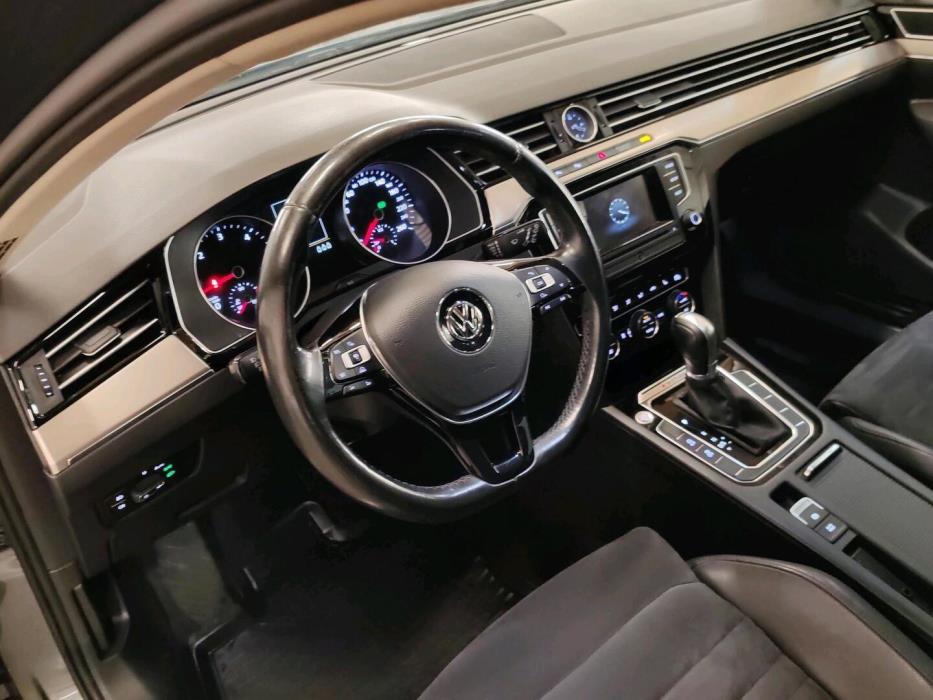 VOLKSWAGEN Passat 2015