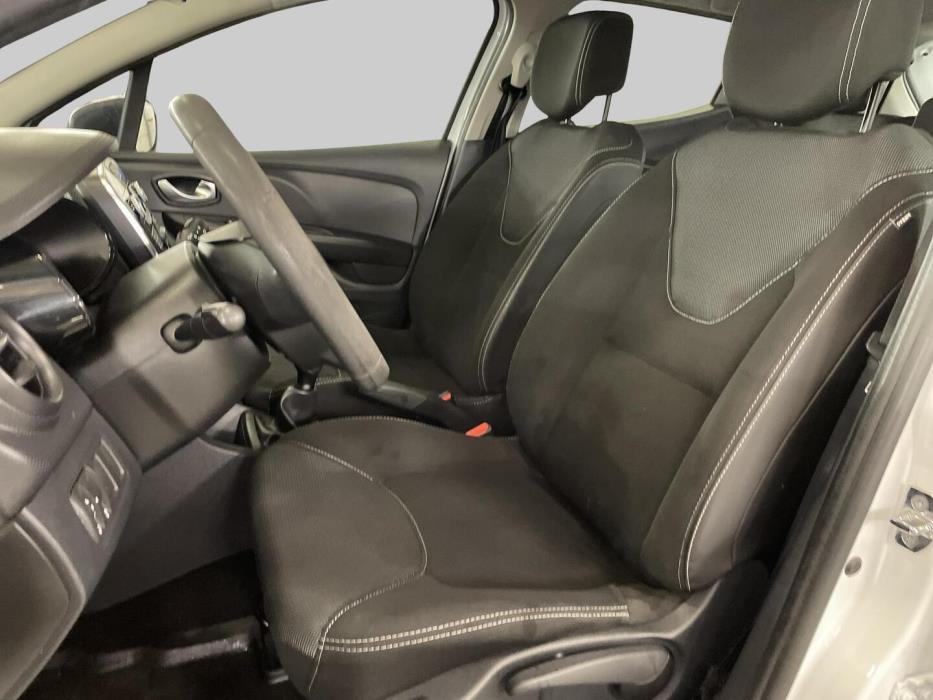 RENAULT Clio 2016