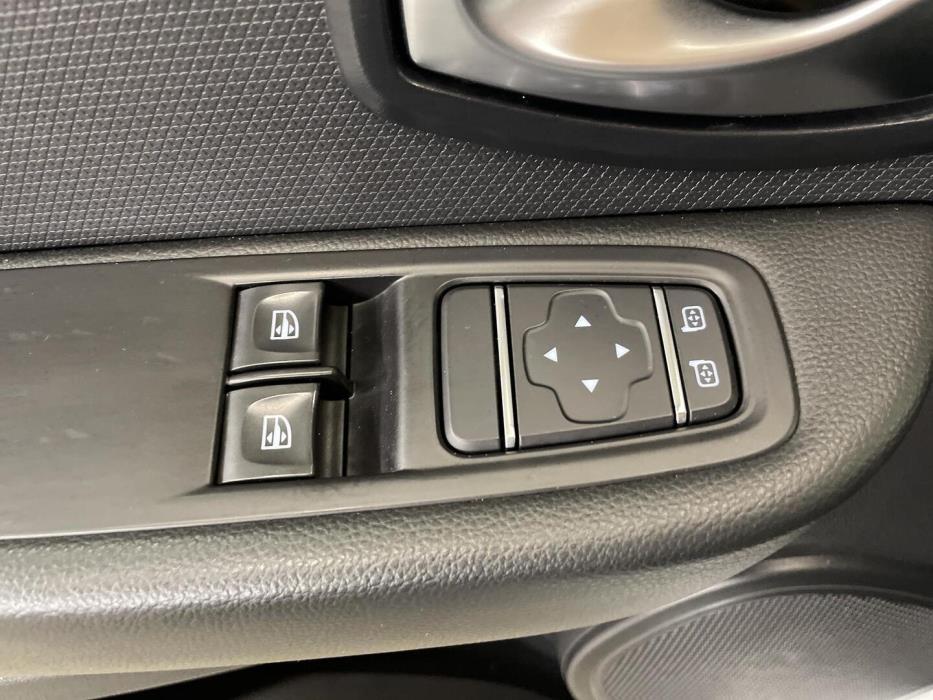RENAULT Clio 2016