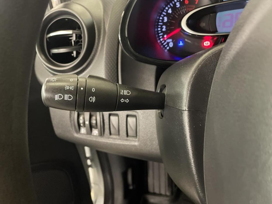 RENAULT Clio 2016