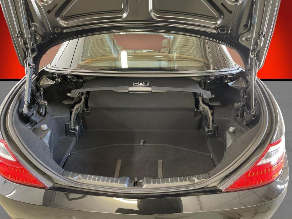 MERCEDES-BENZ SLK 2011