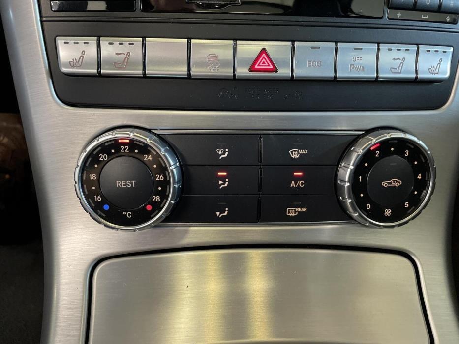 MERCEDES-BENZ SLK 2011