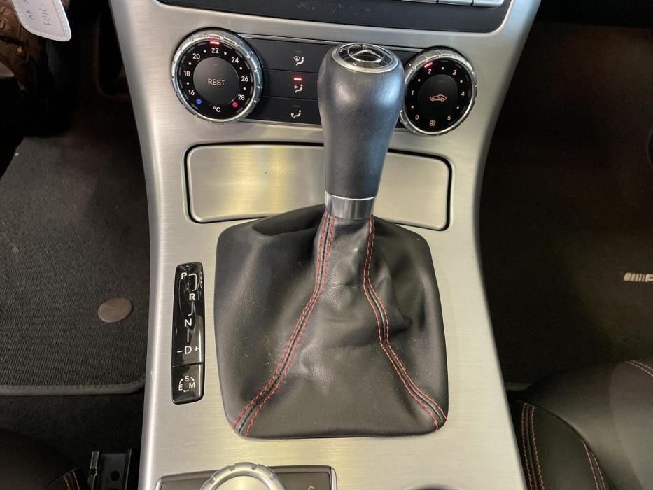 MERCEDES-BENZ SLK 2011