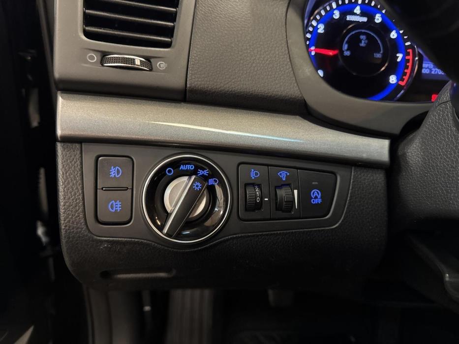 HYUNDAI i40 2012