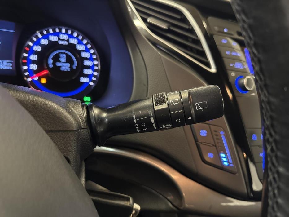 HYUNDAI i40 2012