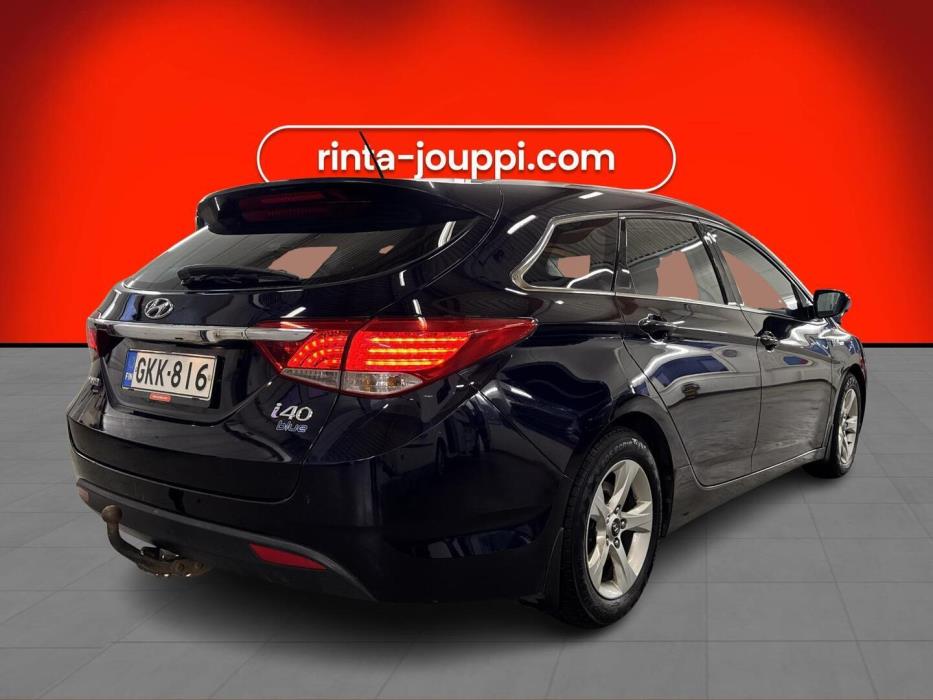 HYUNDAI i40 2012