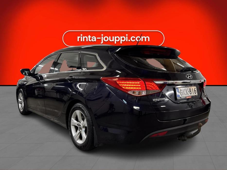 HYUNDAI i40 2012