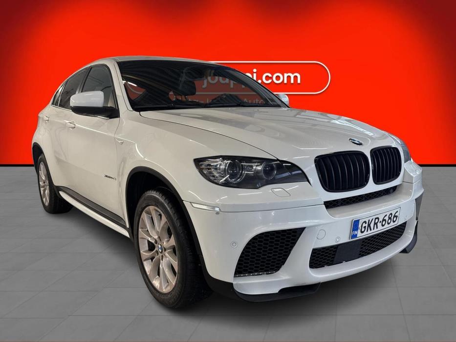 BMW X6 2011