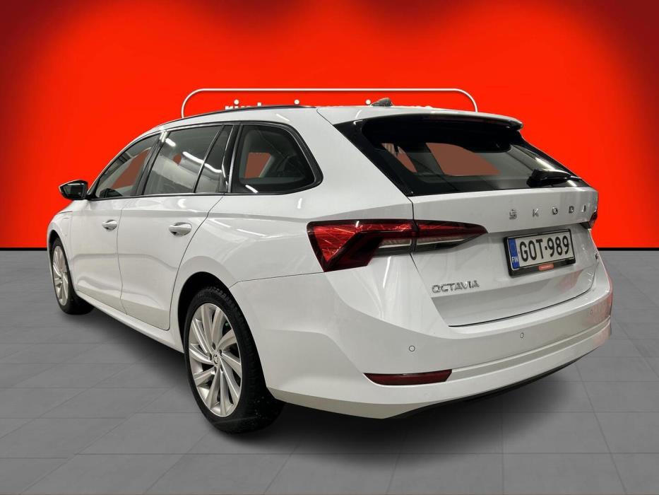 SKODA Octavia 2021