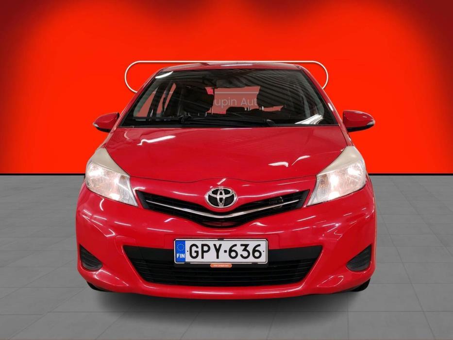 TOYOTA Yaris 2014