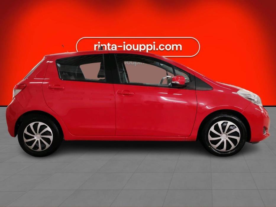 TOYOTA Yaris 2014
