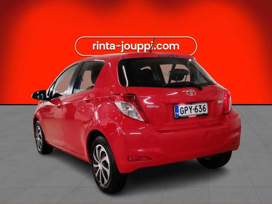 TOYOTA Yaris 2014