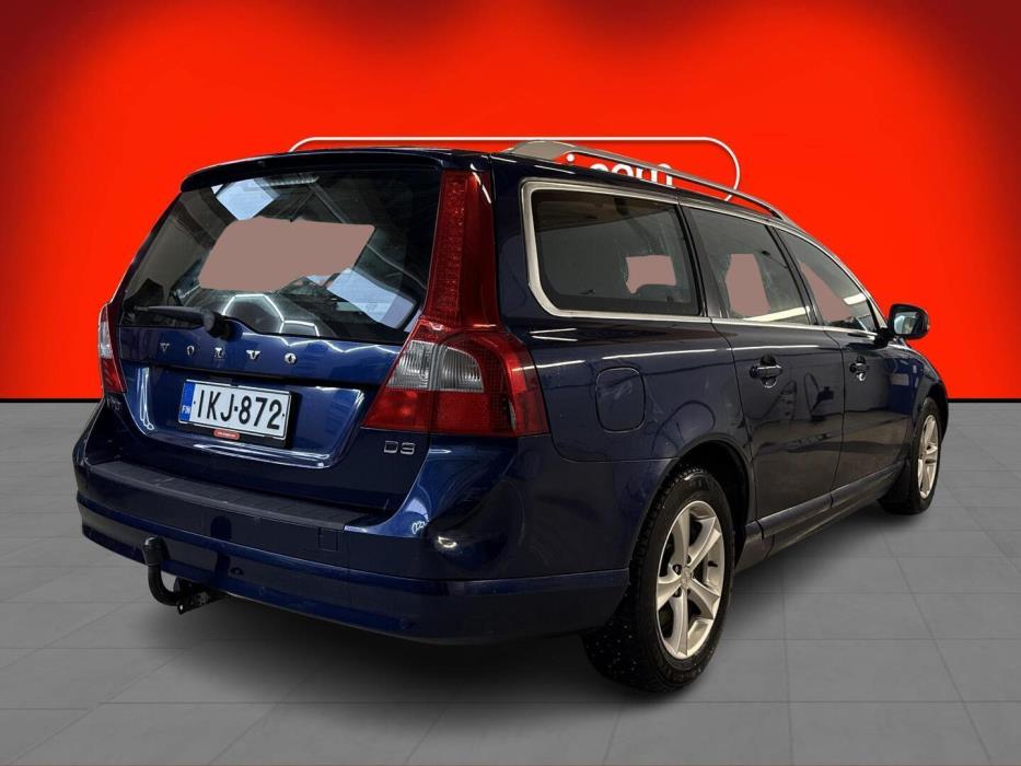 VOLVO V70 2011