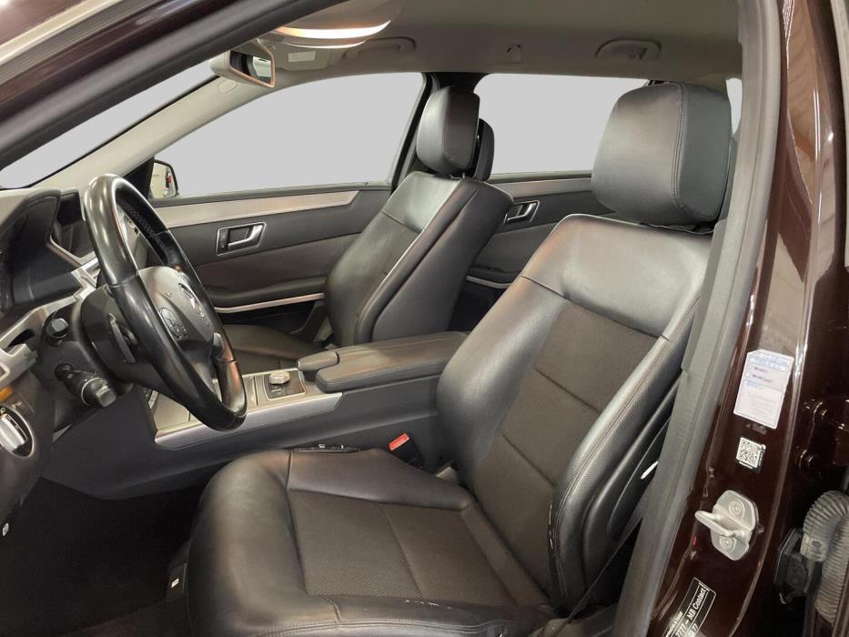 MERCEDES-BENZ E 2011