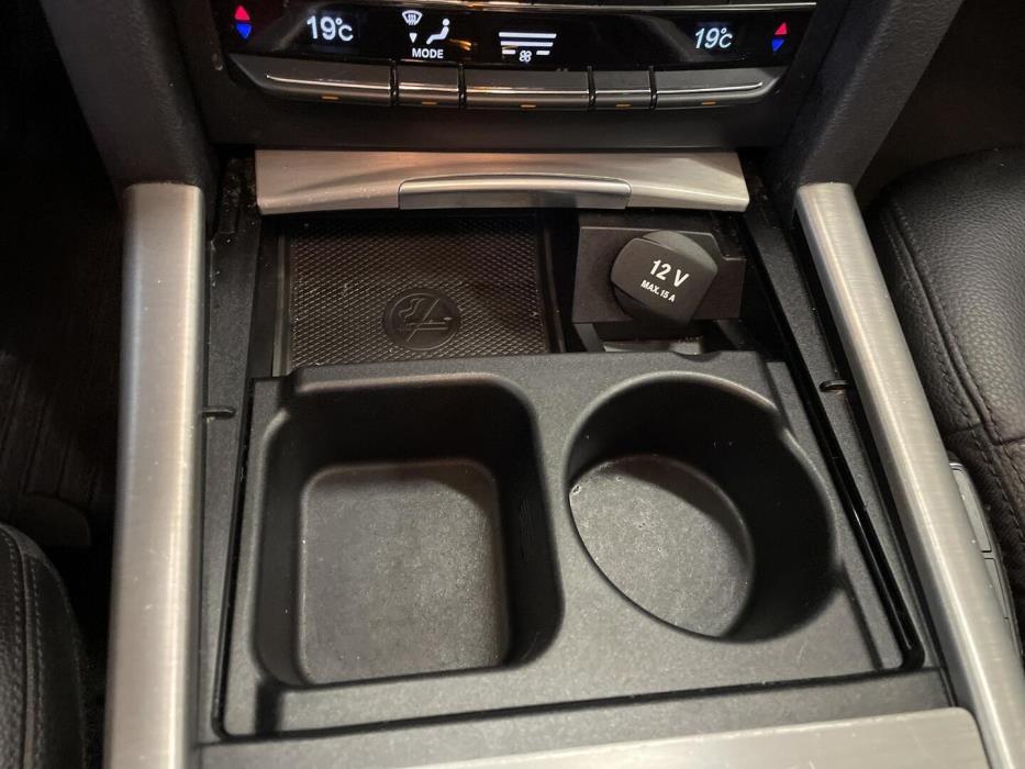 MERCEDES-BENZ E 2011