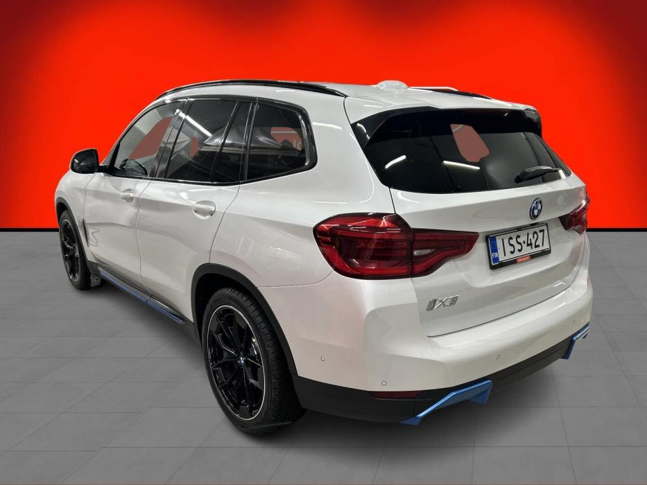 BMW IX3 2021
