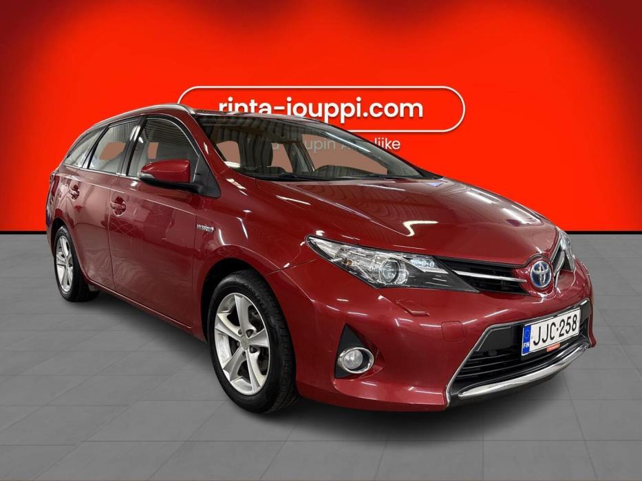 TOYOTA Auris 2013