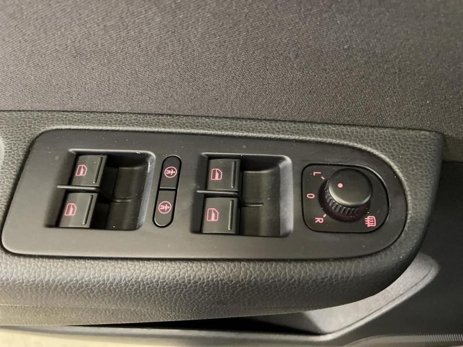 VOLKSWAGEN Sharan 2014