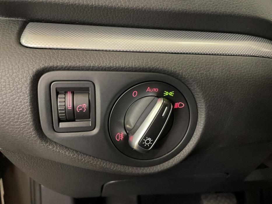 VOLKSWAGEN Sharan 2014