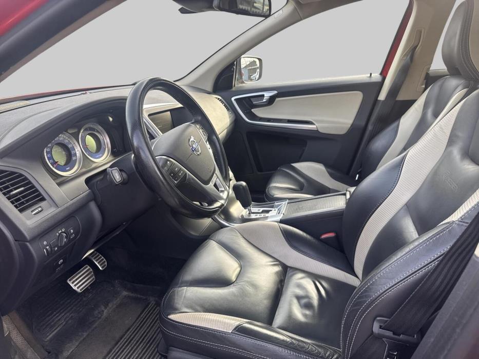 VOLVO XC60 2012