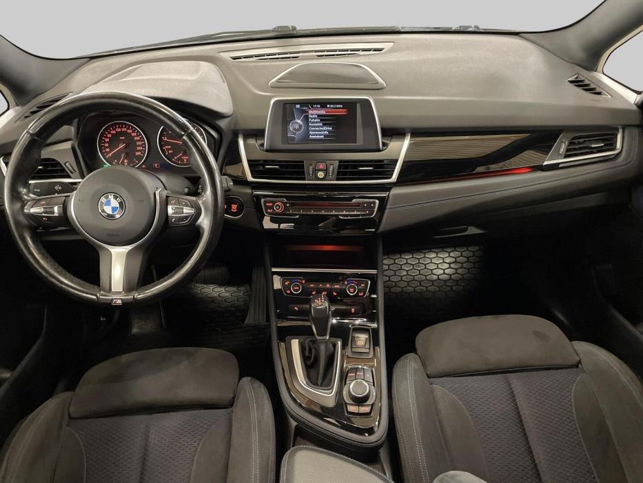BMW 218 2016