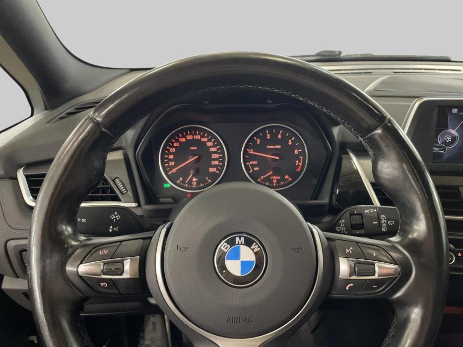 BMW 218 2016