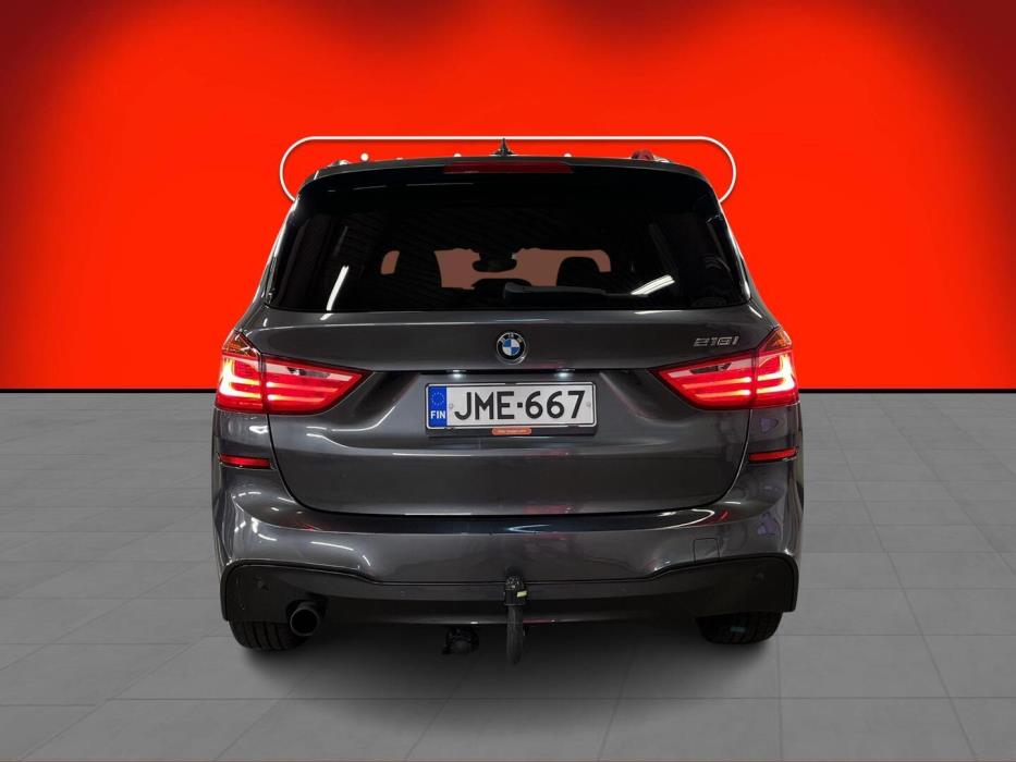 BMW 218 2016