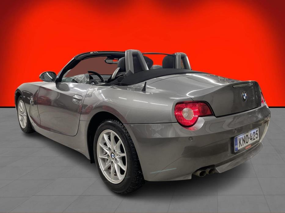 BMW Z4 2004