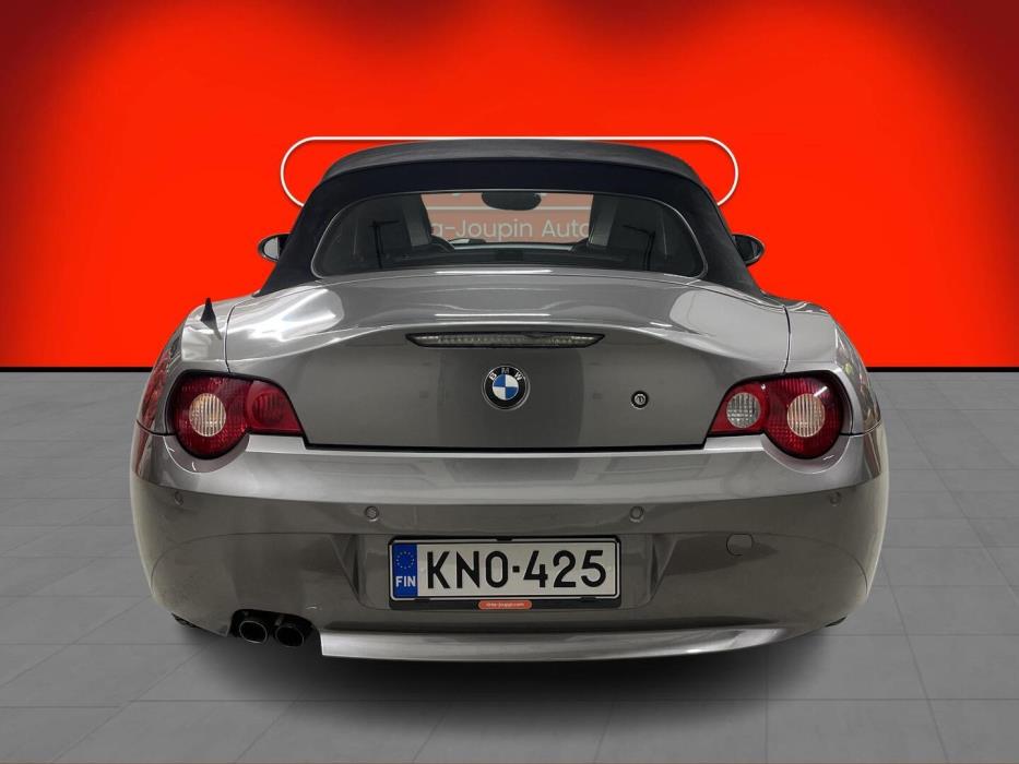 BMW Z4 2004