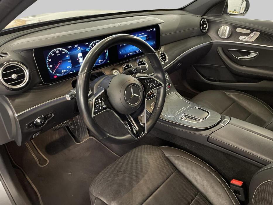 MERCEDES-BENZ E 2021