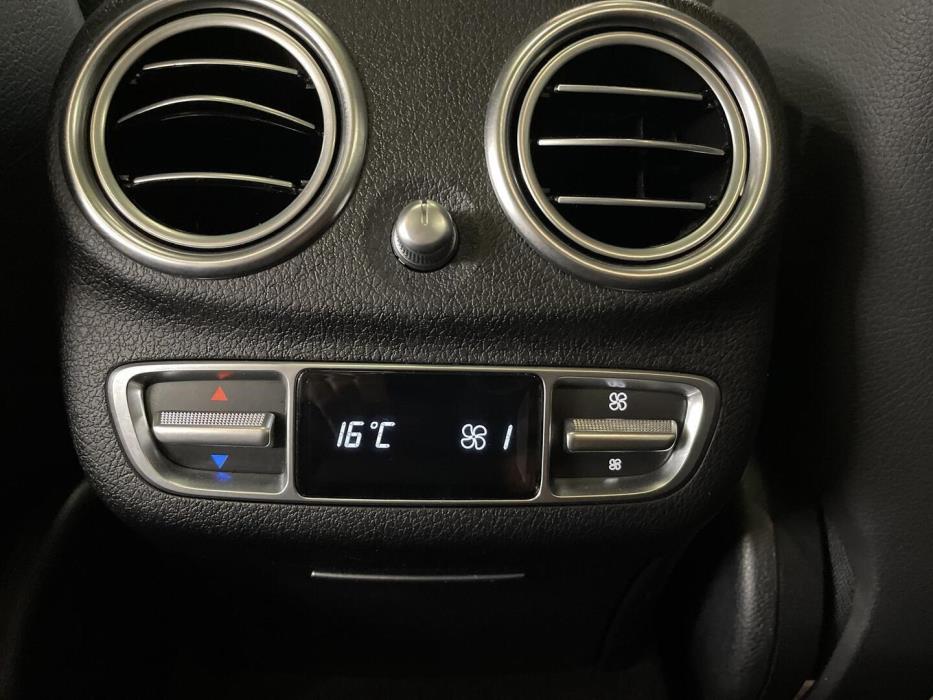 MERCEDES-BENZ E 2021