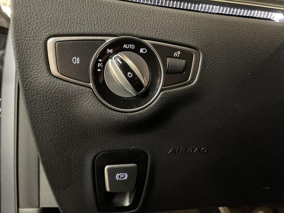 MERCEDES-BENZ E 2021