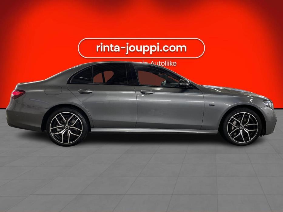 MERCEDES-BENZ E 2021