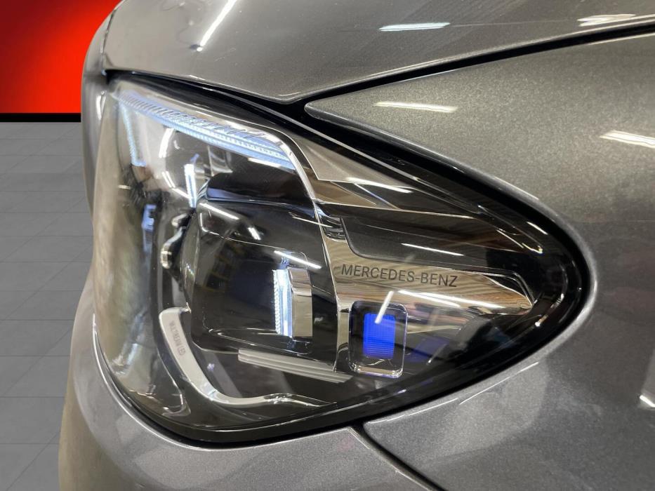 MERCEDES-BENZ E 2021