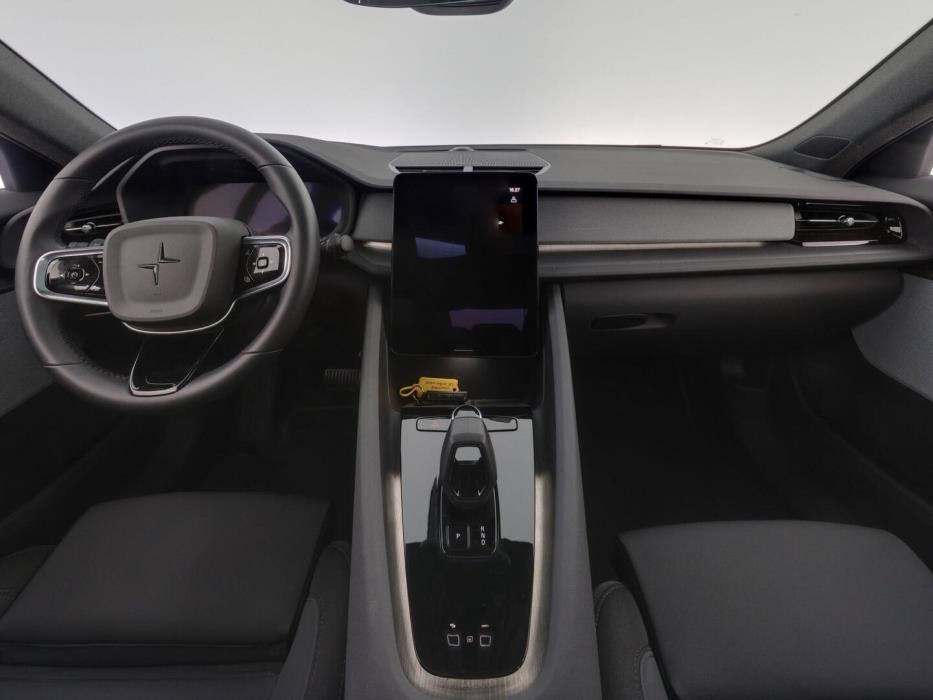 POLESTAR 2 2024