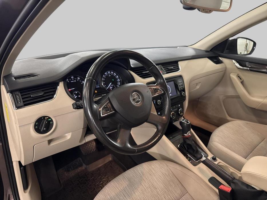 SKODA Octavia 2013