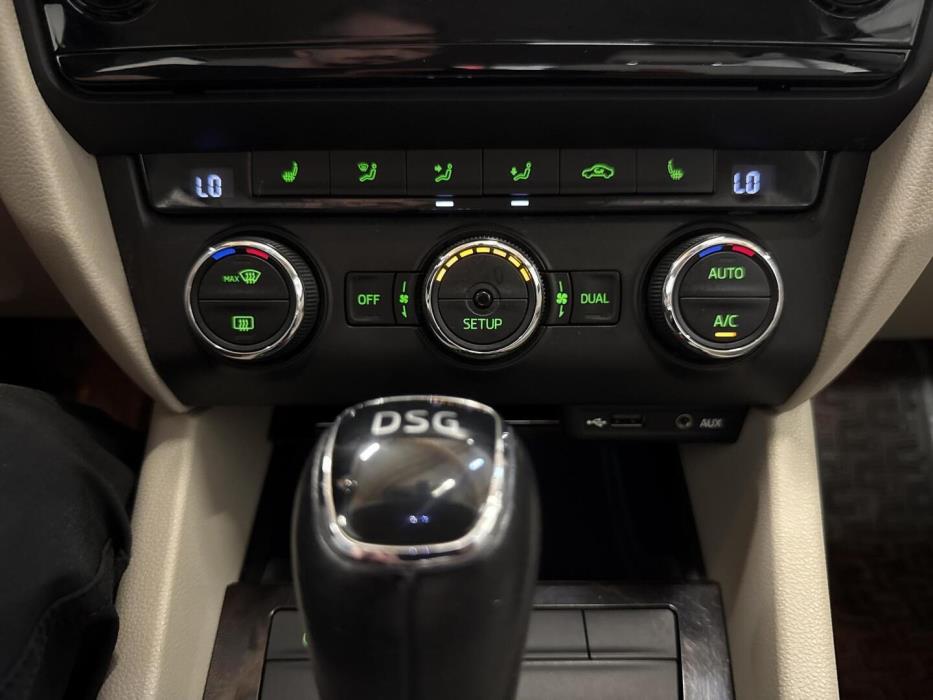 SKODA Octavia 2013